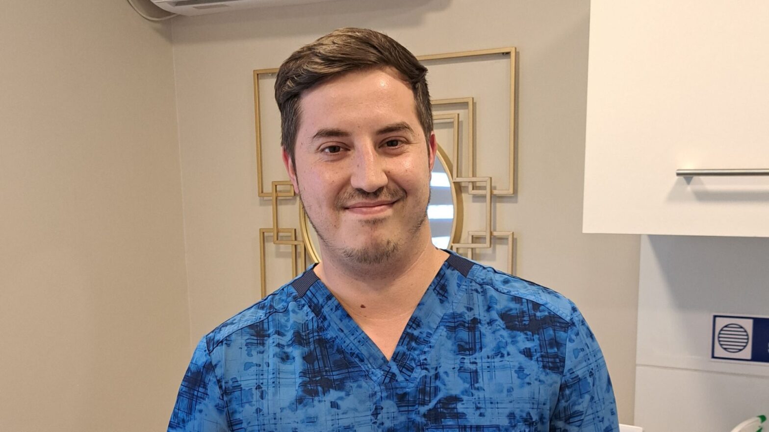 Endodoncia y Rehabilitación Oral: La Pasión del Dr. Nasim Hamdan